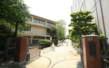 青山学院幼稚園　入口